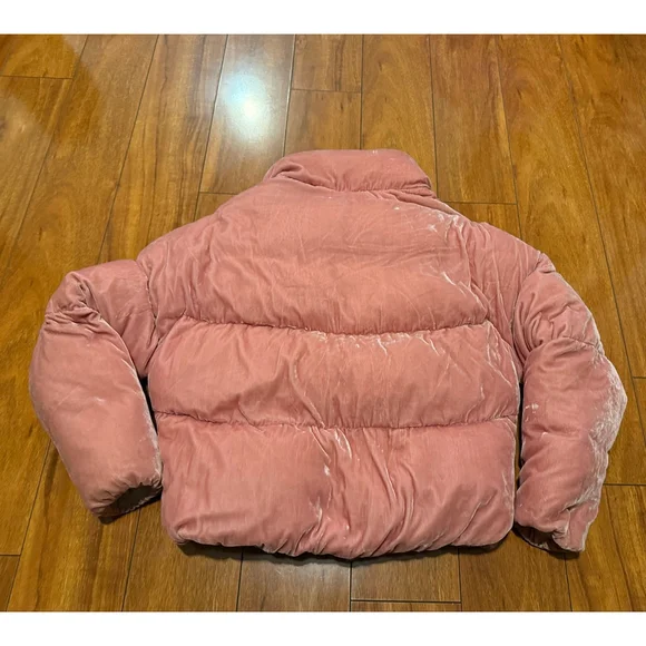 Women's Moncler Pink Velvet Puffer Jacket Size S with Beige Lining - Picture 2 of 13